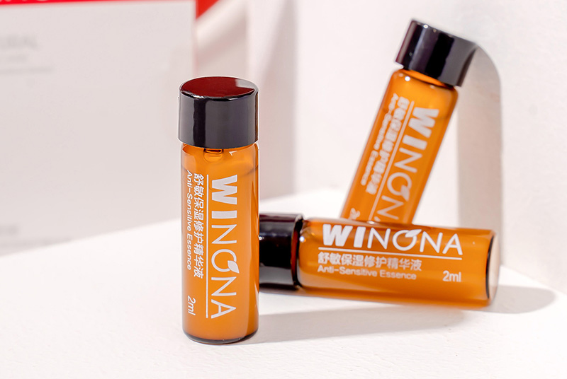 塑料瓶表面處理技術：噴砂與噴涂的對比與應用